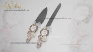 Cubiertos ornamental
