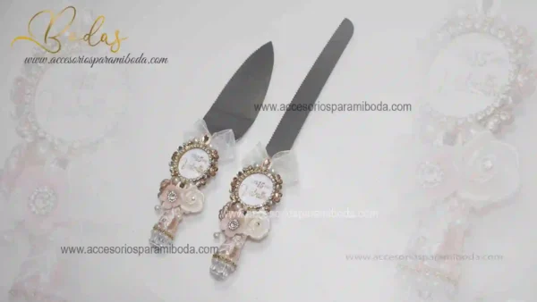 Cubiertos ornamental